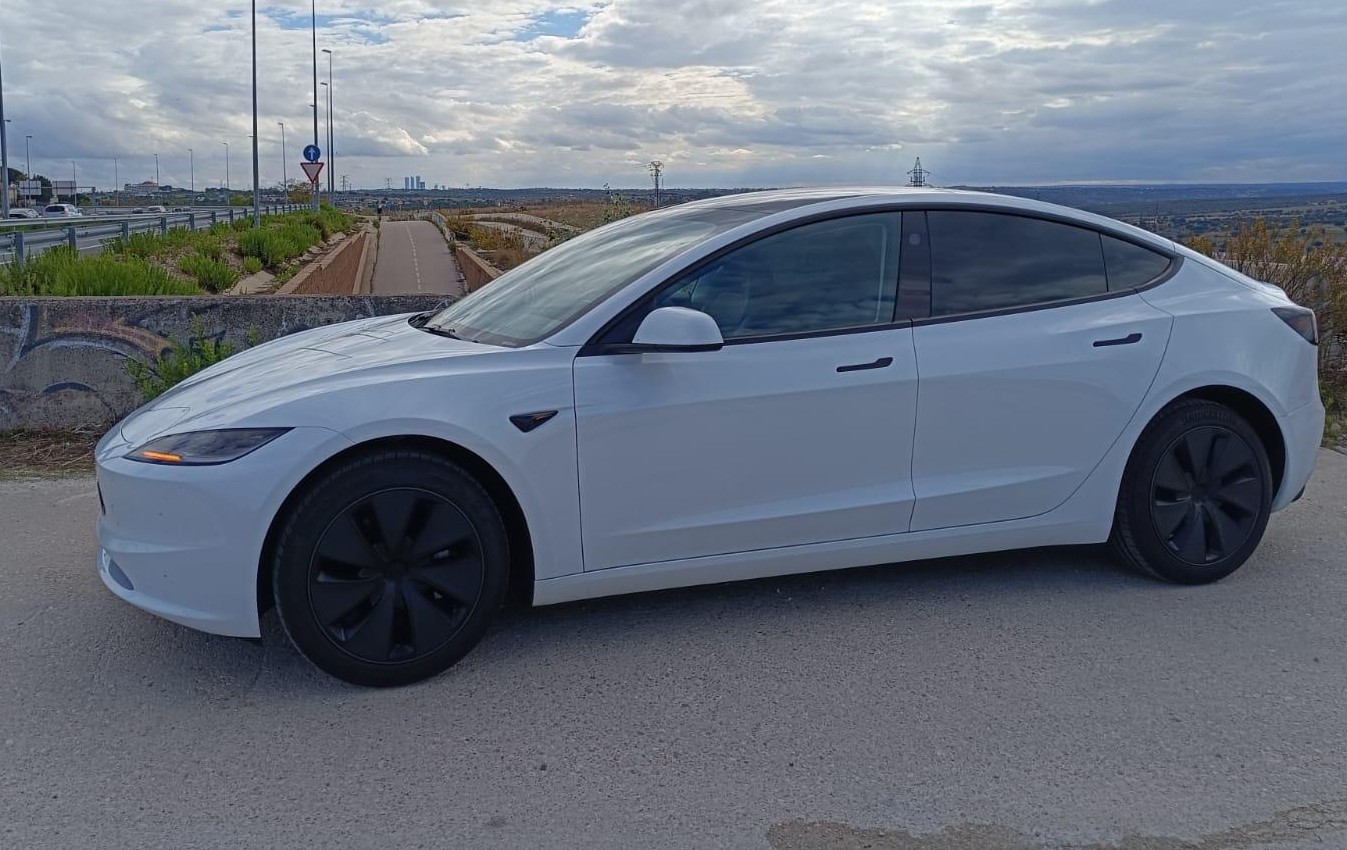 Interior Tesla Premium